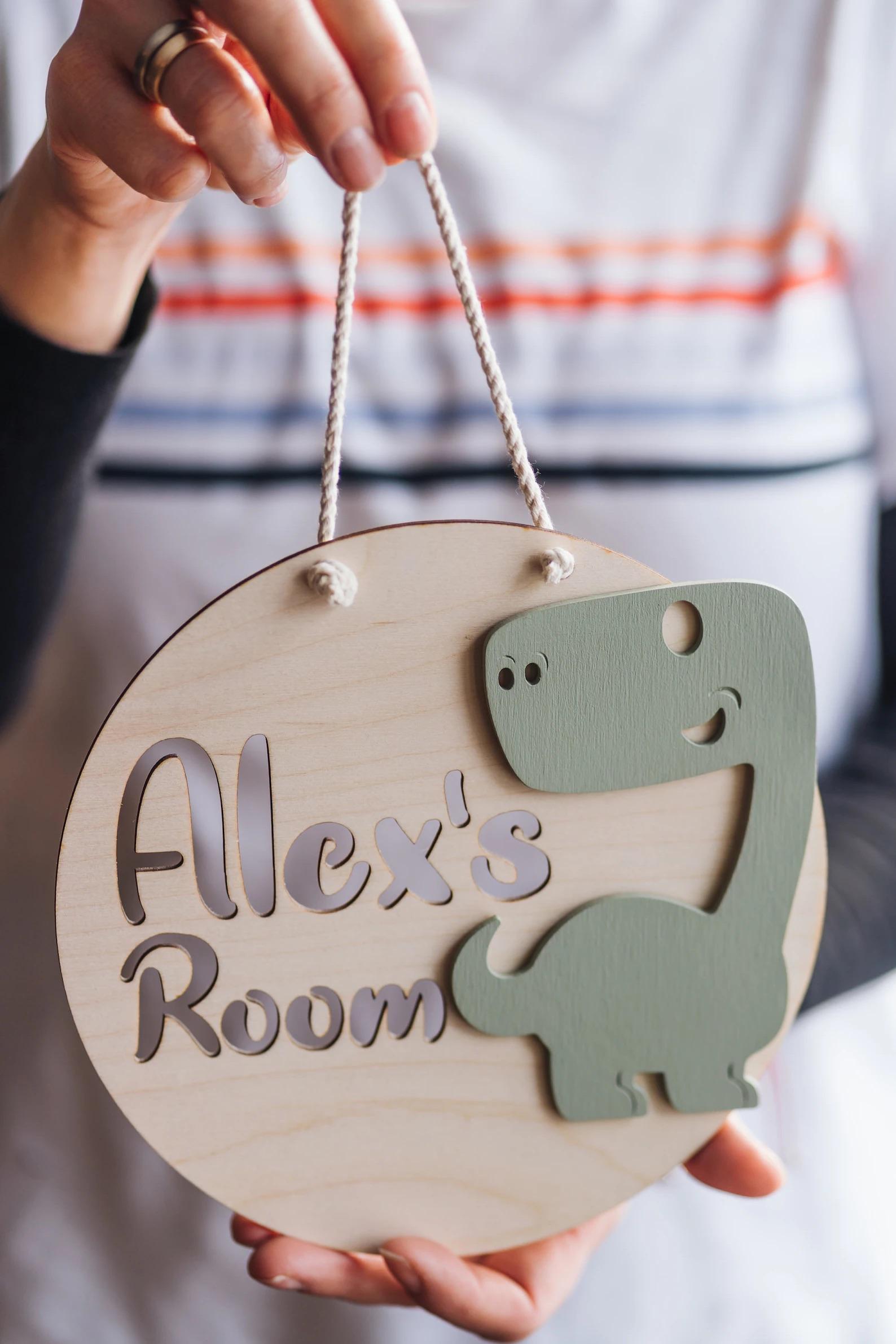Gepersonaliseerde hanger voor kinderkamer